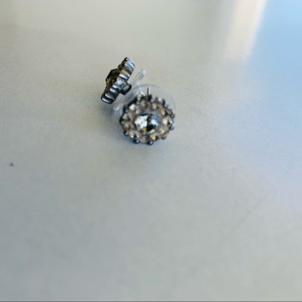 Rhinestone Earrings Flower Circle Hematite 3/8”